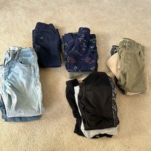 12 pairs of Toddler boy pants (size 3T)